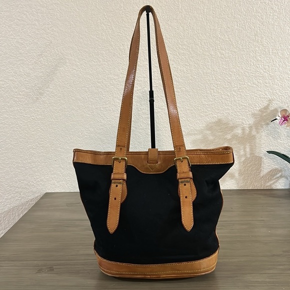 Vintage Dooney & Bourke Cabriolet Black Canvas / Leather Trim Bucket Bag - Picture 3 of 12